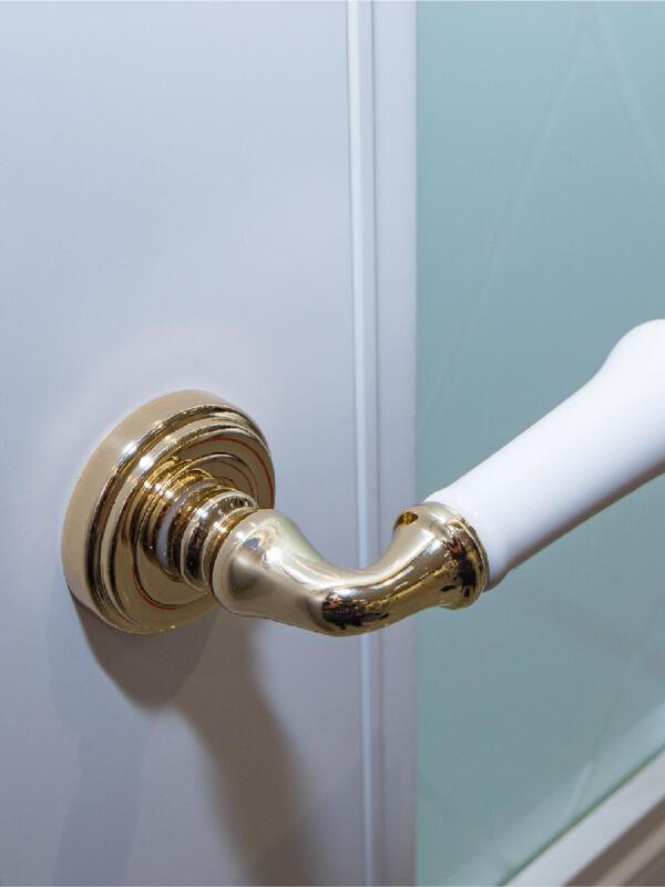 Межкомнатная дверь эмаль SCANDI со стеклом 2V без притвора Белый